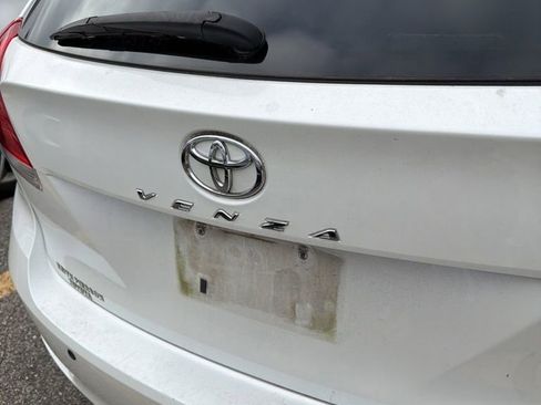 Used 2011 Toyota Venza image 9