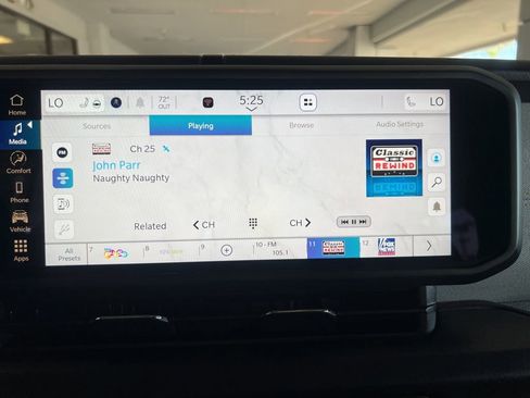 Used 2025 Jeep Wrangler Sahara 4xe image 43