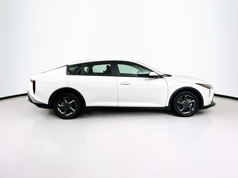 Used 2025 Kia K4 FWD image 10