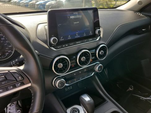 Used 2022 Nissan Sentra SV w/ Lighting Package FWD image 23