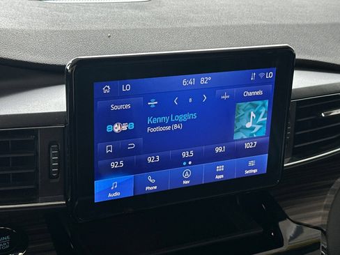 Certified 2024 Ford Explorer Limited AWD/4WD image 18