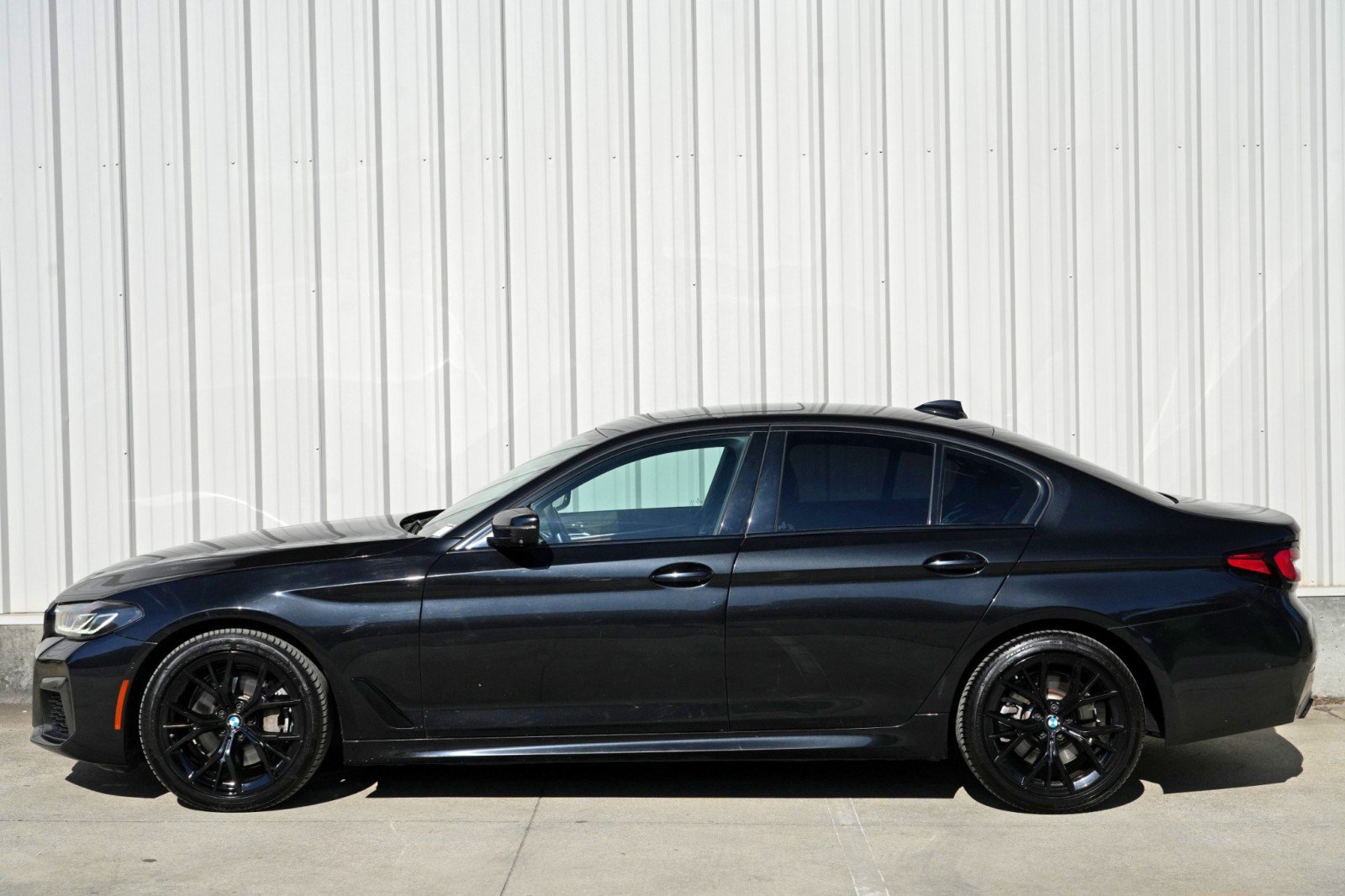 Used 2021 BMW 540i w/ M Sport Package RWD image 49