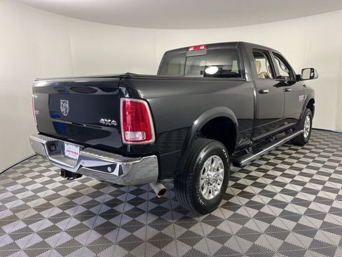 Used 2018 RAM 2500 Laramie w/ Convenience Group AWD/4WD image 15