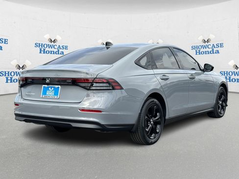 New 2025 Honda Accord SE image 3