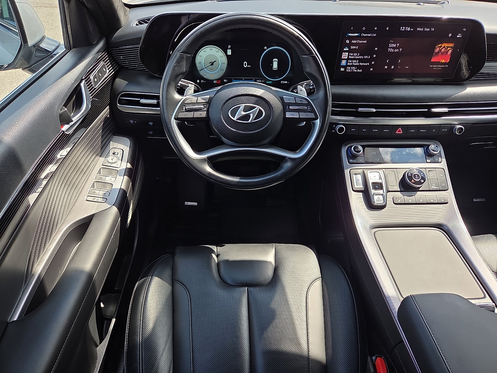 Used 2025 Hyundai Palisade Calligraphy AWD/4WD image 13