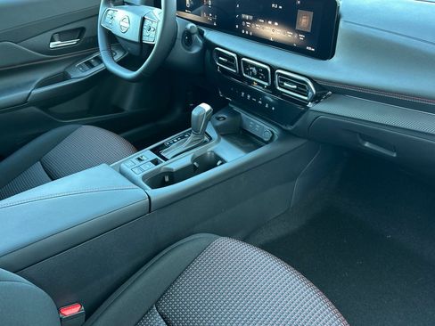 New 2026 Nissan Sentra SR w/ Floor Mat Package FWD image 11