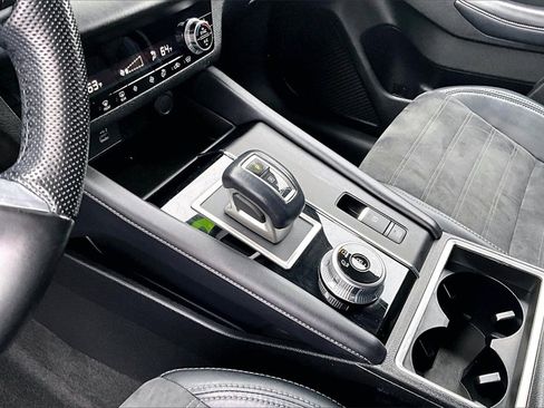 Used 2023 Mitsubishi Outlander SE image 15