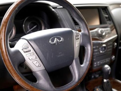 Used 2017 INFINITI QX80 4WD image 7