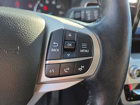 Used 2022 Ford Explorer XLT w/ Equipment Group 202A image 26