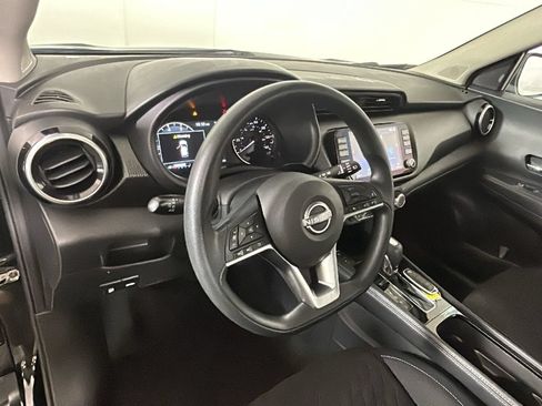 Used 2023 Nissan Kicks SV FWD image 16
