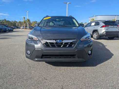 Certified 2022 Subaru Crosstrek 2.5i Limited w/ Moonroof Package 2 image 9