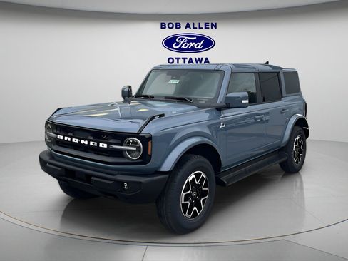 New 2025 Ford Bronco Outer Banks image 1