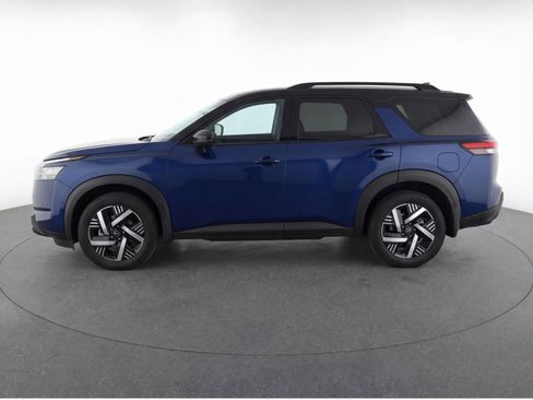 Used 2025 Nissan Kicks SV FWD image 5