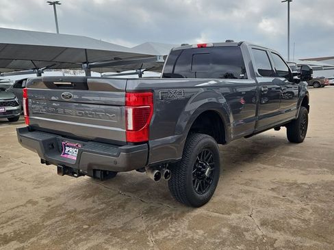 Used 2022 Ford F350 Lariat w/ Black Appearance Package image 5