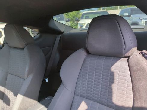 Used 2022 Toyota GR86 RWD image 8