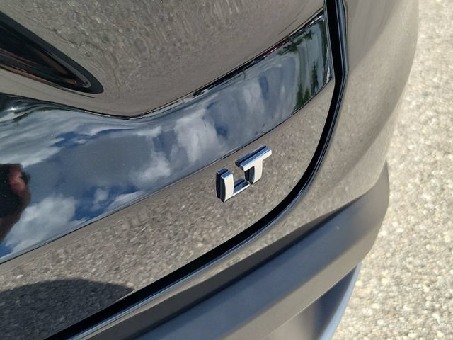 Used 2025 Chevrolet Trax LT FWD image 5