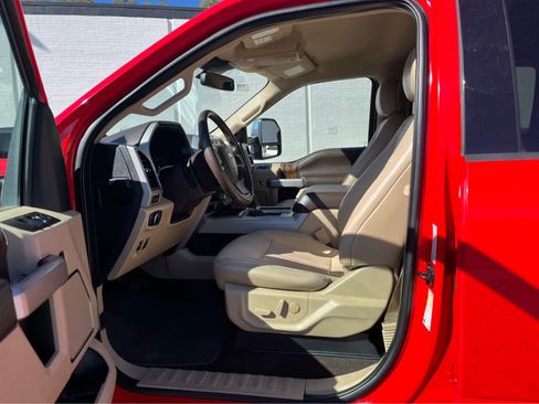 Used 2020 Ford F150 Lariat w/ Equipment Group 502A Luxury image 10