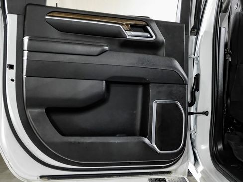 Used 2025 Chevrolet Silverado 2500 LT AWD/4WD image 37