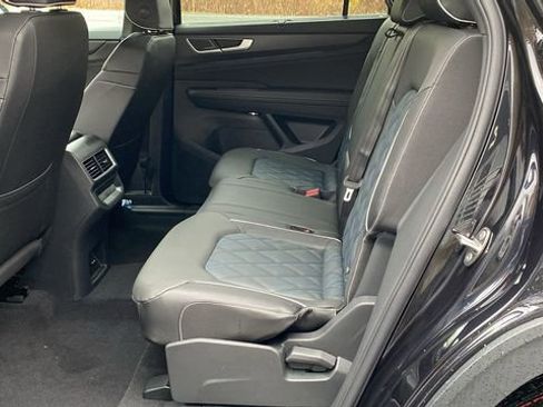 New 2026 Volkswagen Atlas Cross Sport SEL Premium R-Line image 22