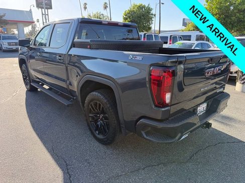 Used 2022 GMC Sierra 1500 Elevation w/ Driver Alert Package I AWD/4WD image 4