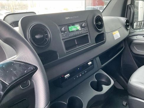 New 2025 Mercedes-Benz Sprinter 2500 image 7