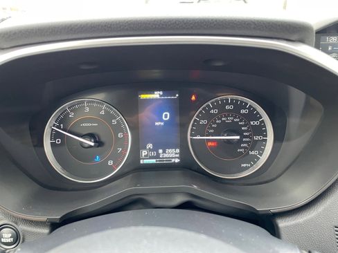 Used 2023 Subaru Crosstrek 2.5i Limited image 3