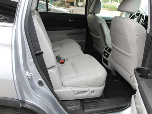 Used 2021 Honda Pilot Special Edition image 11