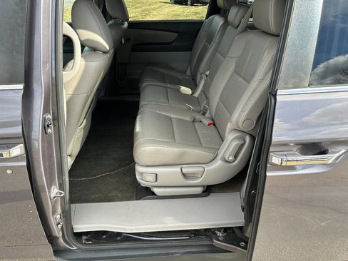Used 2015 Honda Odyssey EX-L image 14