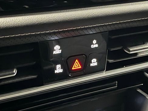 New 2026 Volkswagen Atlas Cross Sport SE image 11