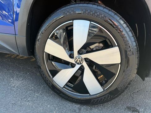 Used 2023 Volkswagen Taos S AWD/4WD image 21