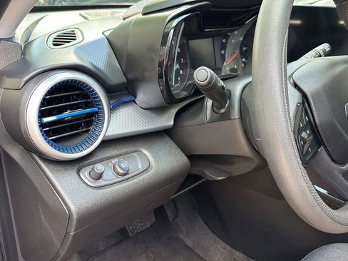 Used 2025 Chevrolet Trax LS w/ Driver Confidence Package image 22