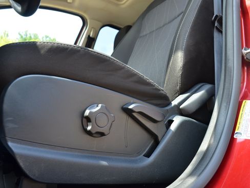 Used 2021 Ford EcoSport SE FWD image 21