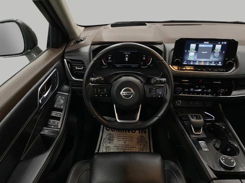 Used 2021 Nissan Rogue Platinum AWD/4WD image 14