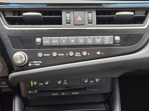 Certified 2022 Lexus ES 350 w/ Premium Package FWD image 15