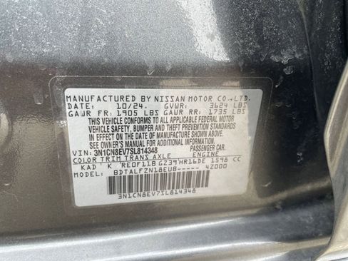 Used 2025 Nissan Versa SV image 28