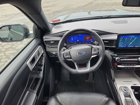 Used 2022 Ford Explorer ST w/ Equipment Group 401A image 20