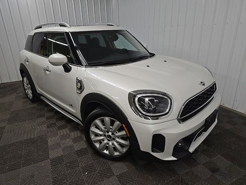 Used 2023 MINI Cooper Countryman SE w/ Storage Package image 7