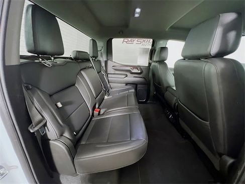 Used 2024 GMC Sierra 1500 SLT image 40