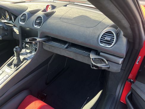 Certified 2025 Porsche 718 Boxster Spyder RS image 29