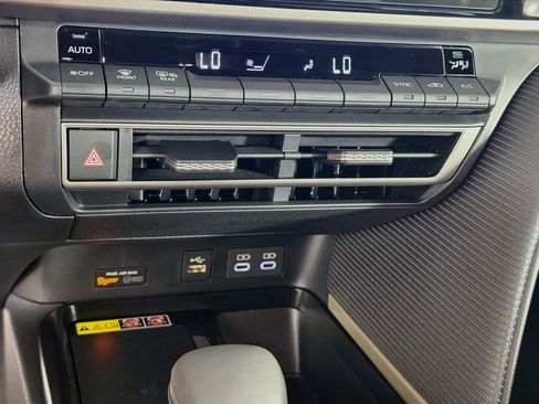 New 2026 Toyota Camry SE FWD image 17