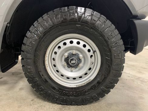 Used 2022 Ford Bronco 2-Door AWD/4WD image 12