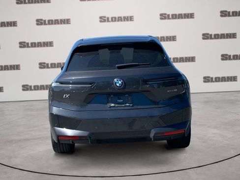 Used 2024 BMW iX xDrive50 w/ Premium Package AWD/4WD image 4
