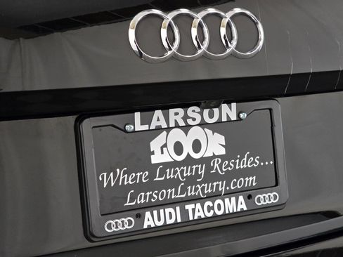 Used 2018 Audi Q5 2.0T Premium Plus w/ Premium Plus Package image 32