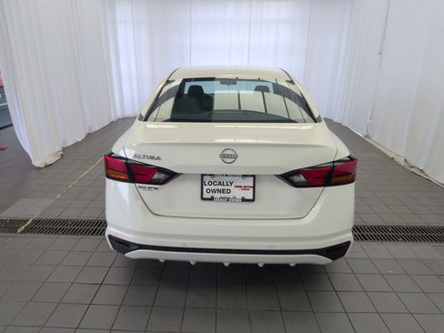 Used 2025 Nissan Altima 2.5 S FWD image 5