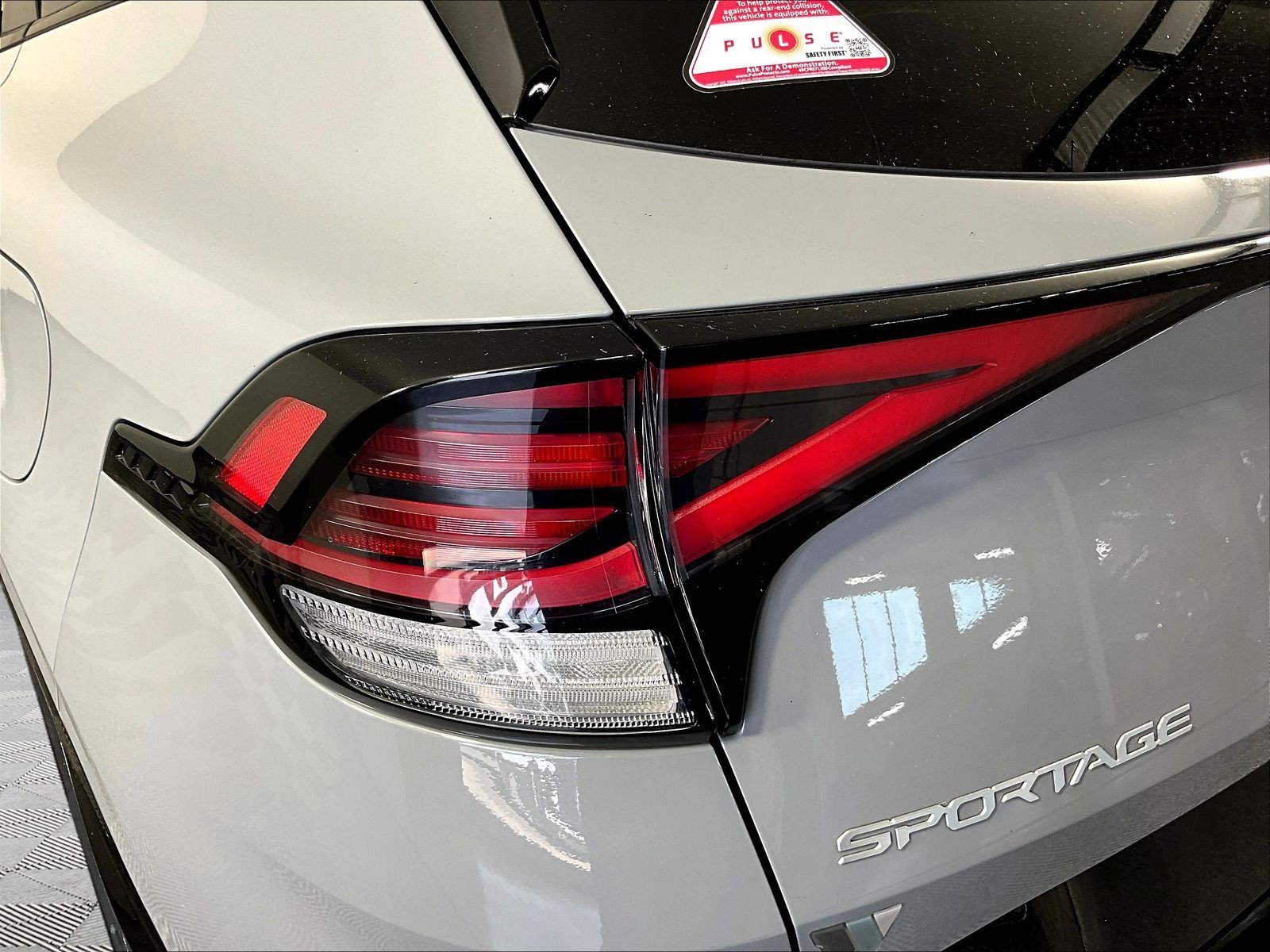 Used 2024 Kia Sportage SX FWD image 22