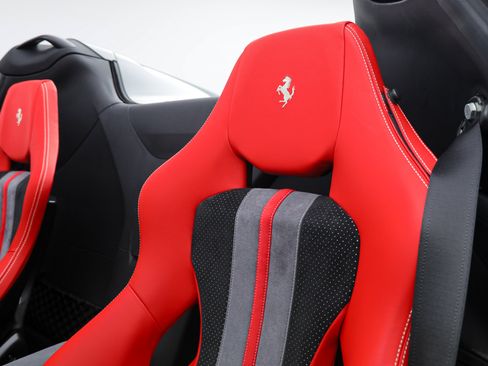 Certified 2022 Ferrari 812 GTS RWD image 37