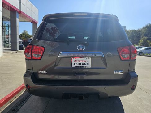 Used 2010 Toyota Sequoia Limited image 6