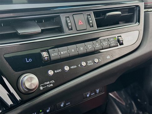 Used 2023 Lexus ES 350 F Sport image 18