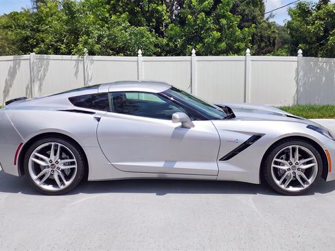 Used 2019 Chevrolet Corvette Stingray Coupe w/ Battery Protection Package RWD image 17