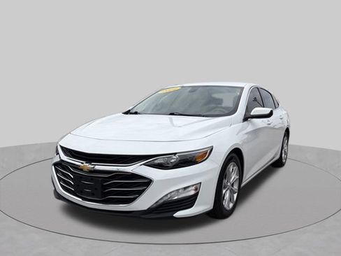 Used 2022 Chevrolet Malibu LT FWD image 1